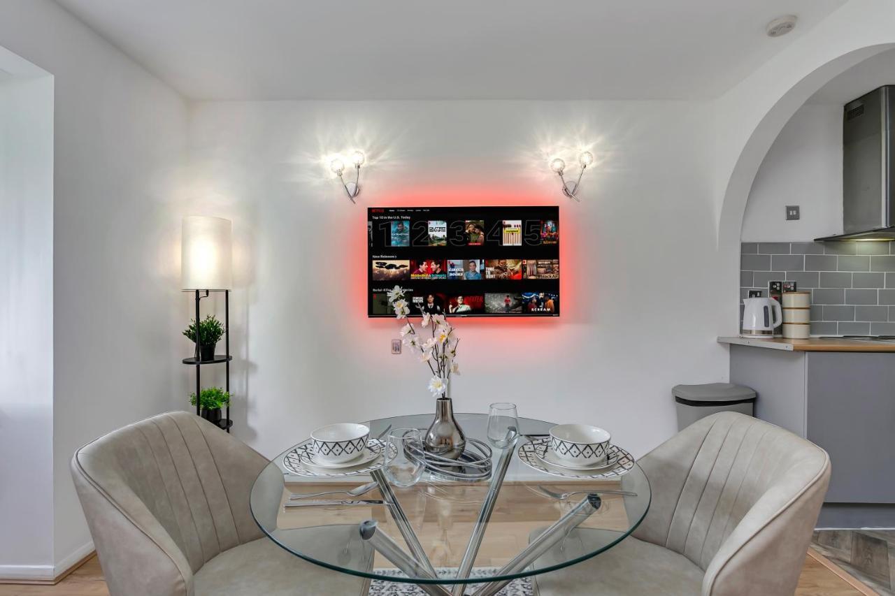 Aryas Apartments London Edgware Exteriör bild